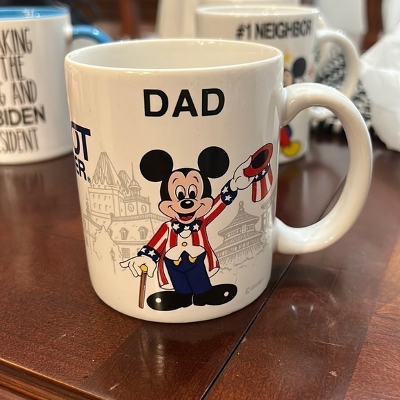 Super Cool Epcot Center Mug Disney Mickey - Picture 1 of 5